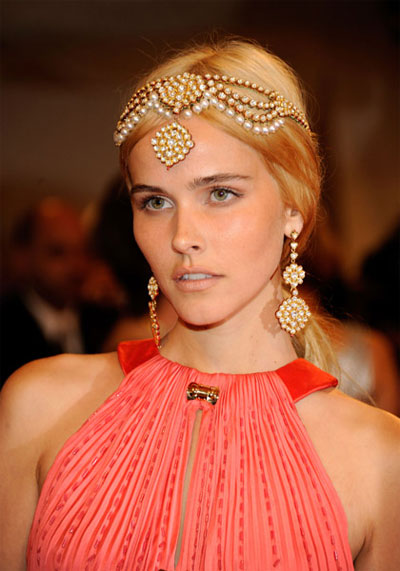 isabel lucas 2011. Isabel Lucas (She#39;s actually