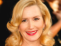 Angela Kinsey