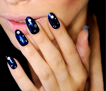 Nails With Rhinestones