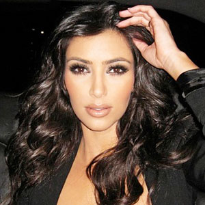  Kardashian Makeup Tips on No One Does Long Voluminous Lashes Better Than Kim Kardashian   With